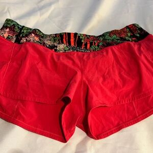 Lululemon Red Floral Waistband Shorts sz 8 2.5 inch inseam